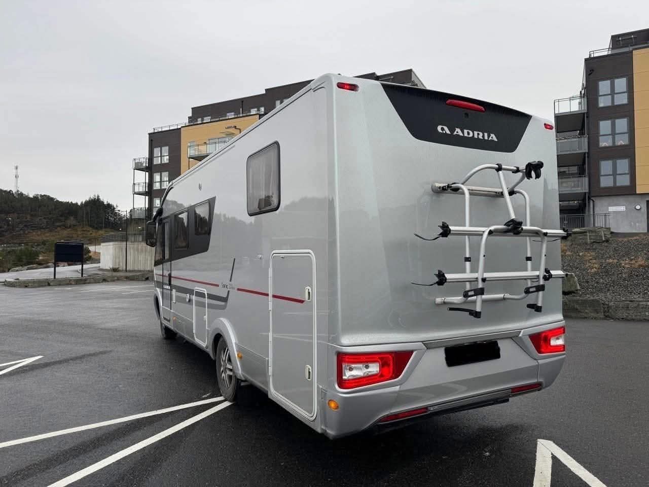 Camping Car Bürstner Élégance i890g – 2013 thumbnail 3