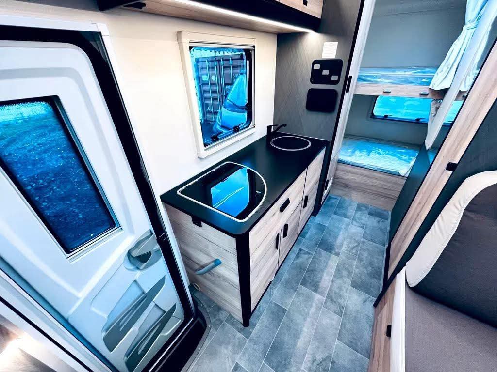 Camping Car BURSTNER ELEGANCE I 800 thumbnail 10