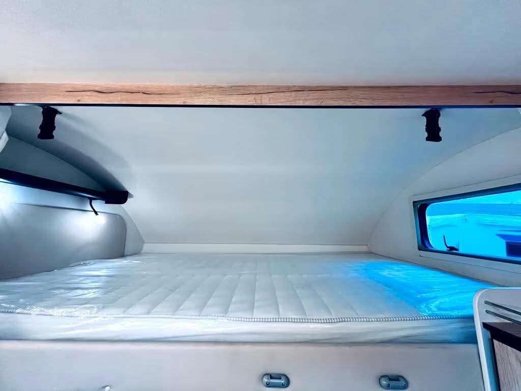 Camping Car BURSTNER ELEGANCE I 800 thumbnail 7